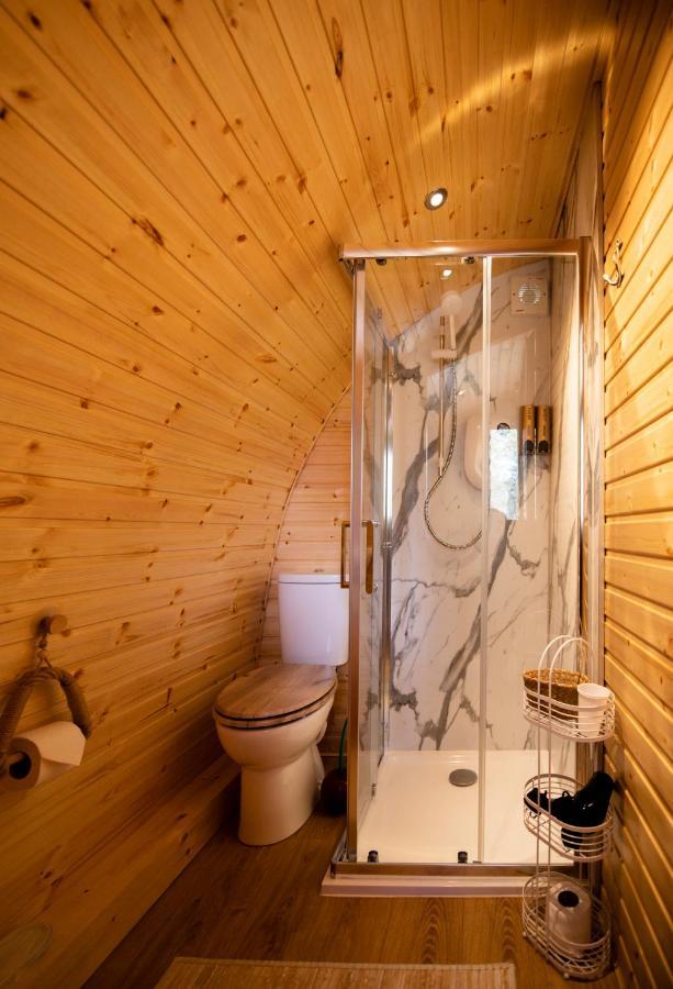 Highland & Transylvania Glamping Pods Roybridge Dış mekan fotoğraf