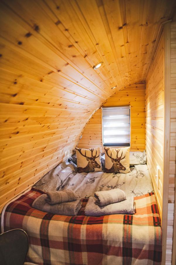 Highland & Transylvania Glamping Pods Roybridge Dış mekan fotoğraf