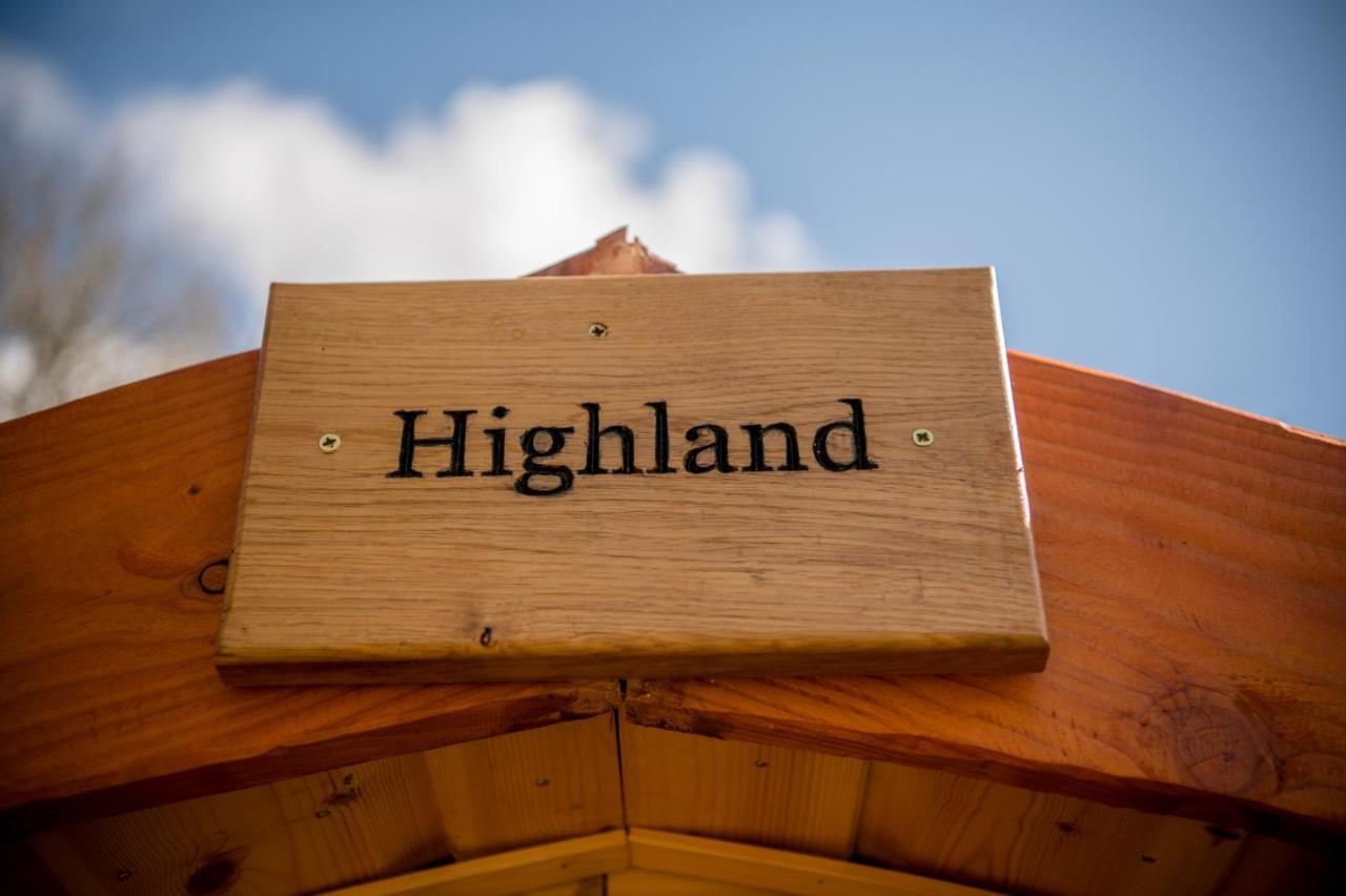Highland & Transylvania Glamping Pods Roybridge Dış mekan fotoğraf