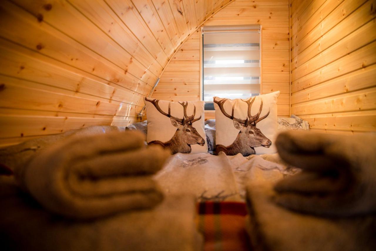 Highland & Transylvania Glamping Pods Roybridge Dış mekan fotoğraf