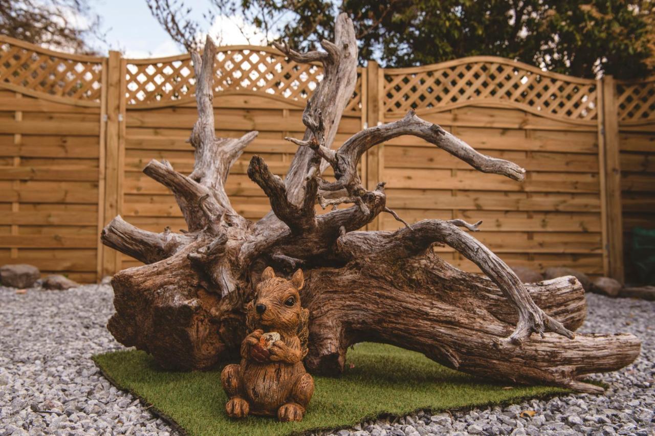 Highland & Transylvania Glamping Pods Roybridge Dış mekan fotoğraf